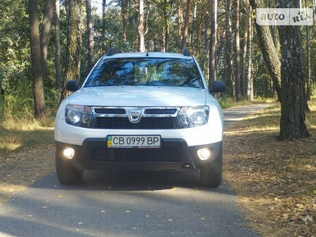 Dacia Duster 2010 года