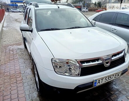 Dacia Duster 2011 року