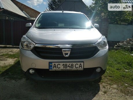 Dacia Lodgy 2013 года