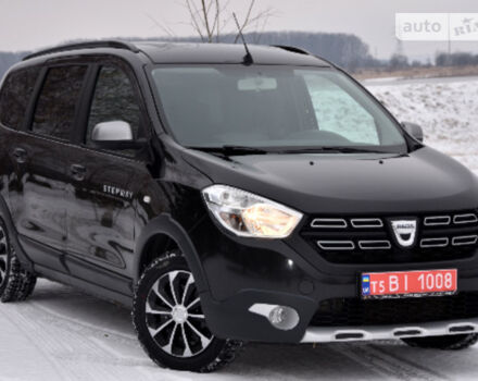 Dacia Lodgy 2017 року