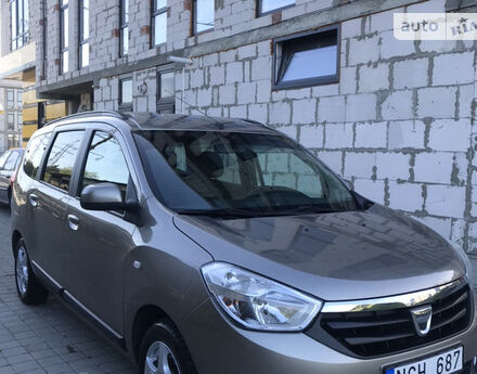 Dacia Lodgy 2013 года