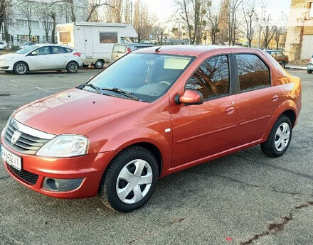 Dacia Logan 2008 года