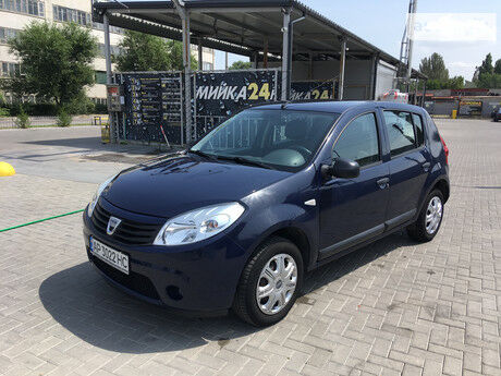 Dacia Sandero 2009 року