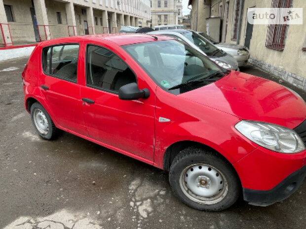 Dacia Sandero 2009 року