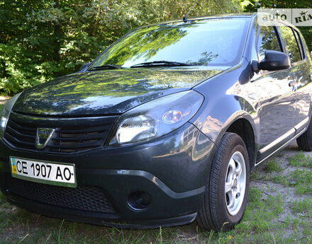 Dacia Sandero 2008 года