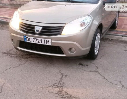 Dacia Sandero 2010 года