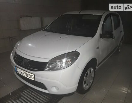 Dacia Sandero 2012 года