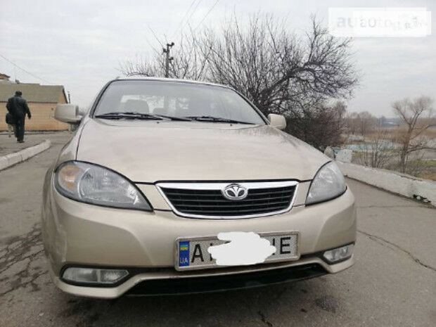 Daewoo Gentra 2015 года