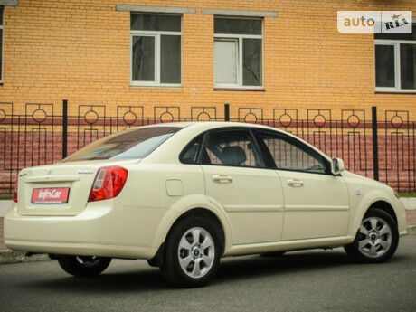 Daewoo Gentra 2014 року