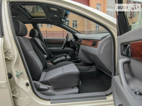 Daewoo Gentra 2014 року