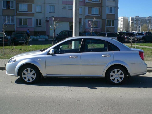 Daewoo Gentra 2014 года