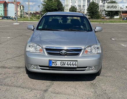 Фото на отзыв с оценкой 5 о Daewoo Lacetti 2005 году выпуска от автора "Игорь" с текстом: Автомобиль понравился по нескольким параметрам. Двигатель 1.8 работает без перебоев, хорошая прие...