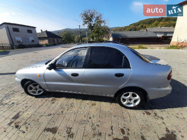 Daewoo Lanos 2007 року