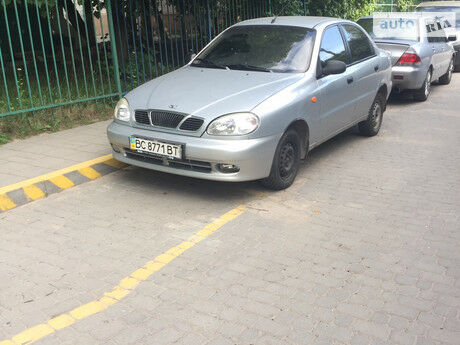 Daewoo Lanos 2008 року