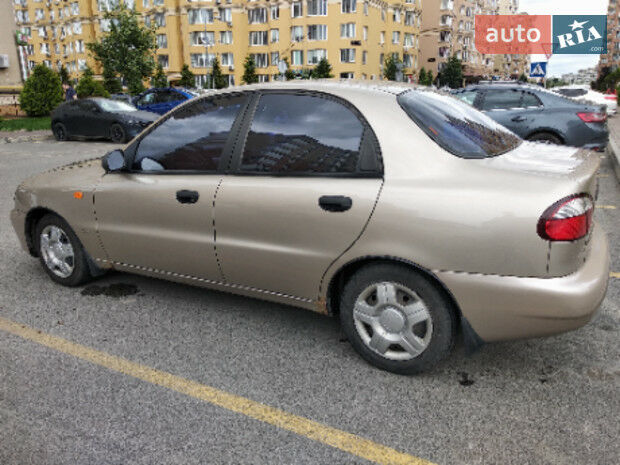 Daewoo Lanos 2008 года