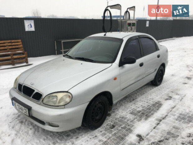 Daewoo Lanos 2003 року