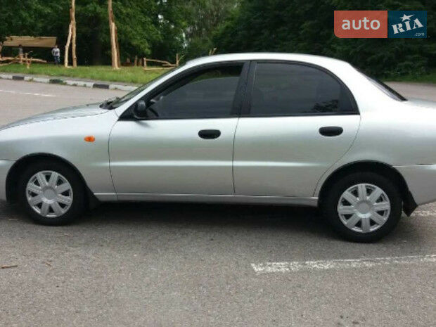 Daewoo Lanos 2004 года
