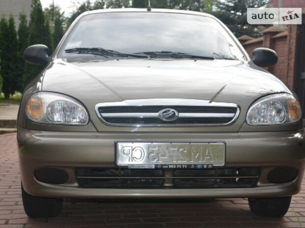 Daewoo Lanos 2011 року