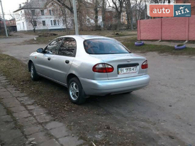 Daewoo Lanos 2008 року