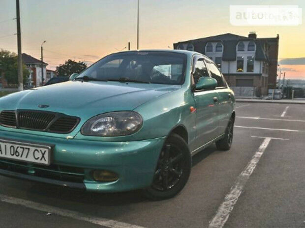 Daewoo Lanos 1998 року