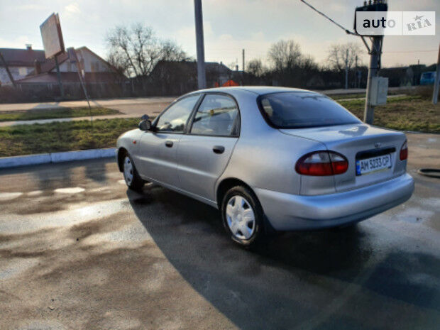 Daewoo Lanos 2008 року