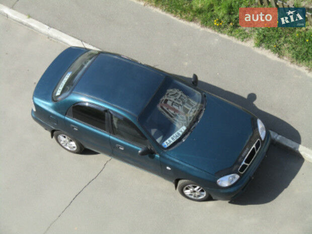 Дэу Ланос 1998 року Daewoo Lanos 1998 року