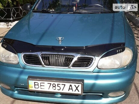 Дэу Ланос 1999 року Daewoo Lanos 1999 року