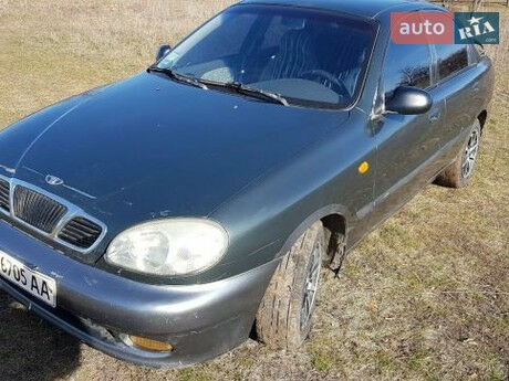 Daewoo Lanos 1998 року