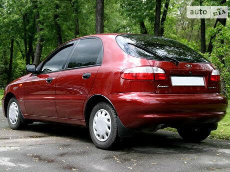 Daewoo Lanos 2008 року