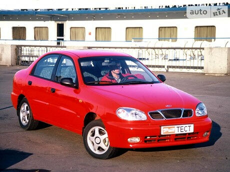 Daewoo Lanos 2002 року