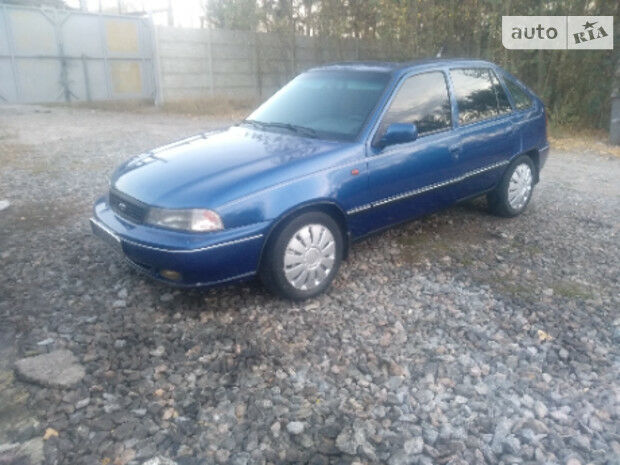 Daewoo Nexia 1996 року