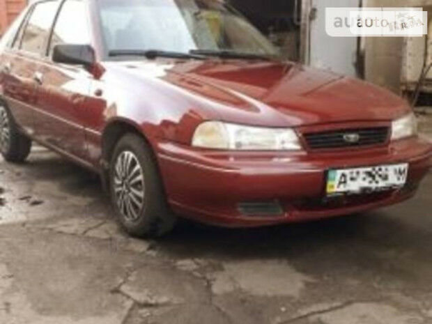 Daewoo Nexia 1995 року