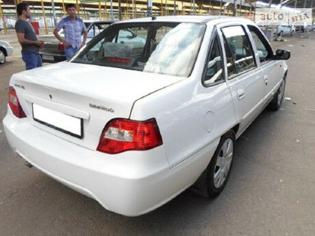 Дэу Нексия 2010 года Daewoo Nexia 2010 года