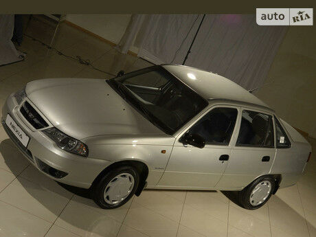 Дэу Нексия 1999 года Daewoo Nexia 1999 года