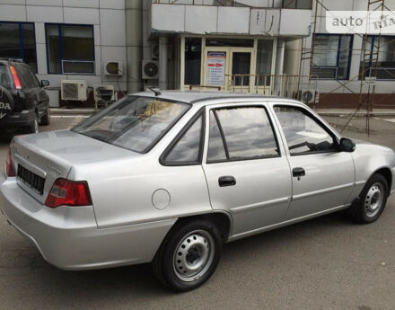 Daewoo Nexia 1999 року