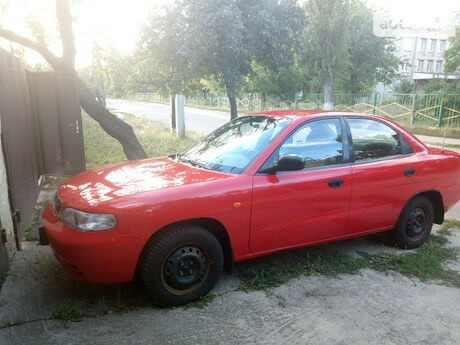 Daewoo Nubira 1998 года