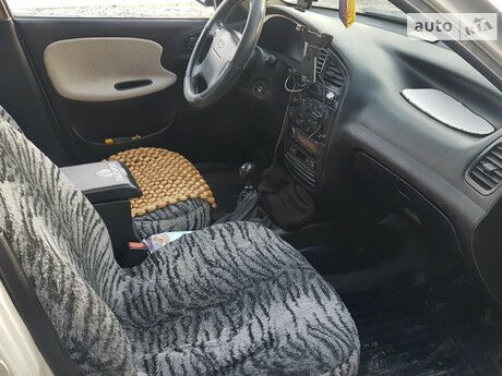 Дэу Сенс 2005 року Daewoo Sens 2005 року