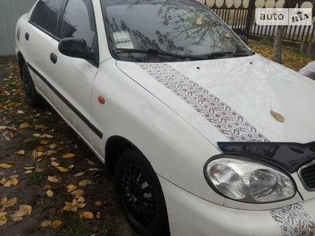 Дэу Сенс 2004 року Daewoo Sens 2004 року