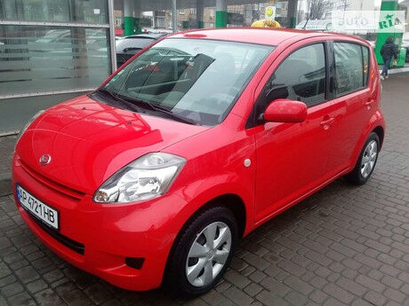 Daihatsu Sirion 2010 года