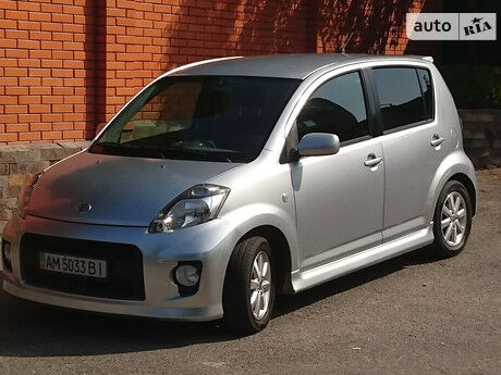 Дайхатсу Сирион 2008 року Daihatsu Sirion 2008 року