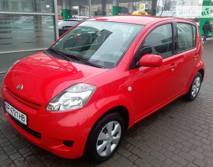 Daihatsu Sirion 2010 року