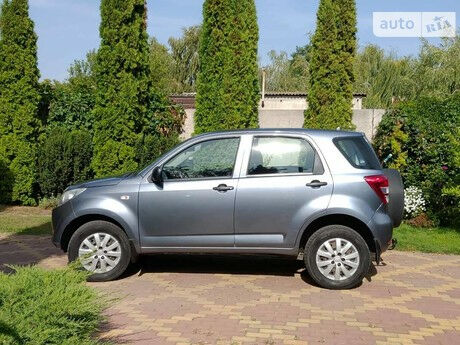 Дайхатсу Териос 2008 року Daihatsu Terios 2008 року