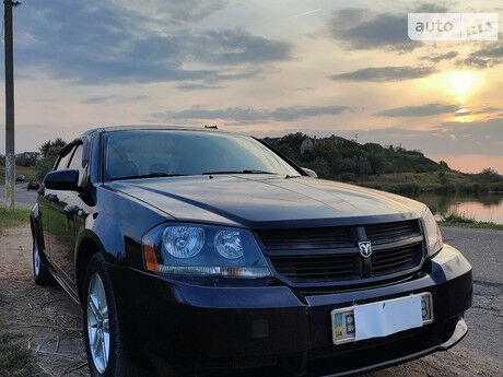 Dodge Avenger 2008 года