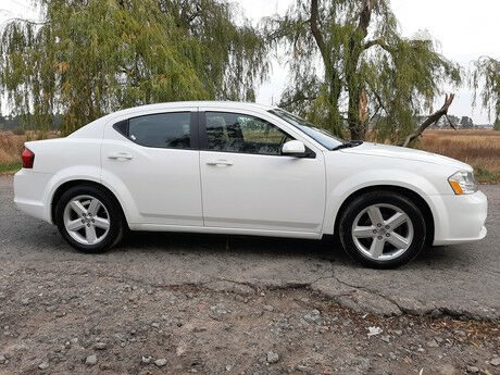 Додж Авенджер 2013 года Dodge Avenger 2013 года