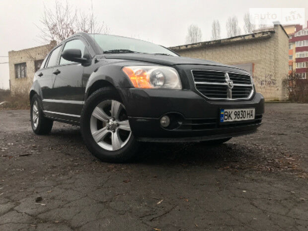 Dodge Caliber 2010 року