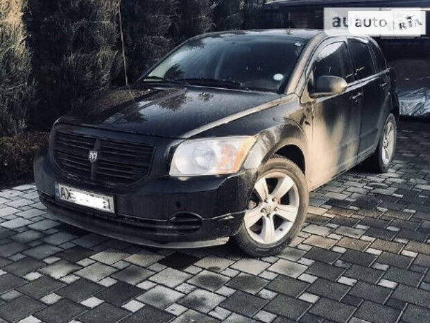 Dodge Caliber 2010 року