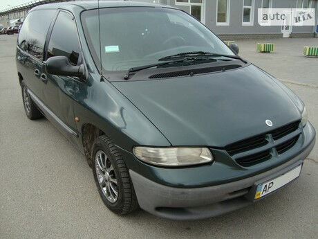 Додж Караван 2000 года Dodge Caravan 2000 года