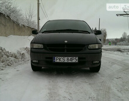 Dodge Caravan 2000 года