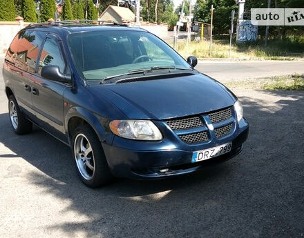 Dodge Caravan 2002 года