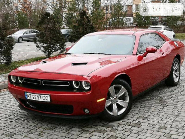 Dodge Challenger 2015 года